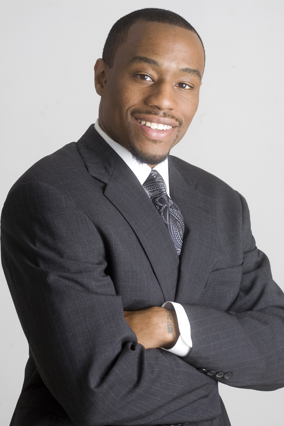 Byron Allen’s Media Group Signs Veteran News & Political Television Host Marc Lamont Hill to the Grio